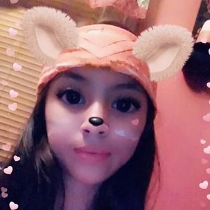 Meet your Posher, Berenice hernandez